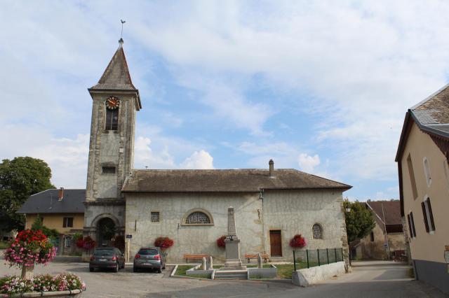 Église Saint-Quentin de Crempigny-Bonneguête.