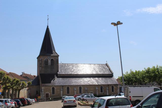Église Saint-Christophe-et-Saint-André de Mézériat.