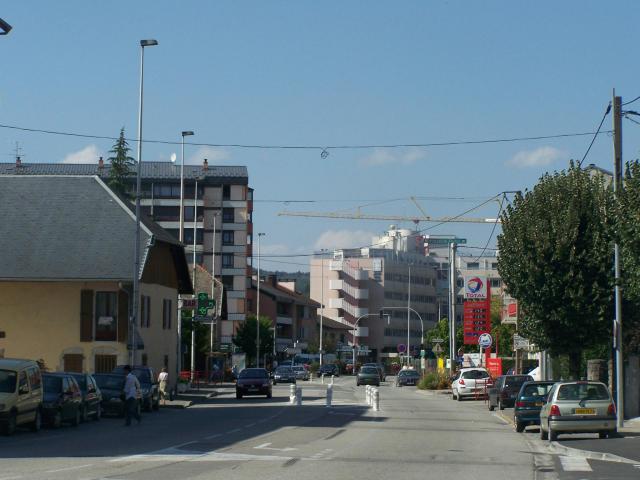Vue du centre de la commune de Meythet, près d'Annecy en Haute-Savoie.