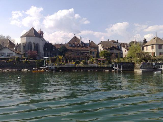 Nernier-lakeLeman-france 14