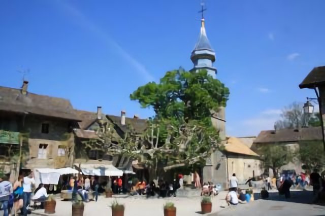 Yvoire borgo medioevale sulla riva francese del lago di Ginevra