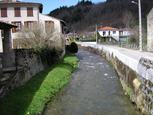 Le Lasset à Fougax-et-Barrineuf (Ariège, France).