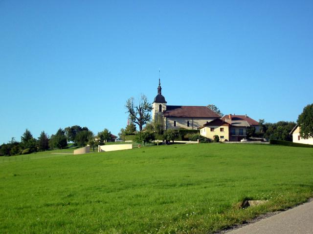 Photos de l'église de Saint Martin Bellevue en Haute-Savoie.