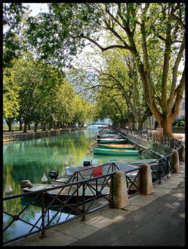 Boats (Canal-du-Vasse, Annecy, France)