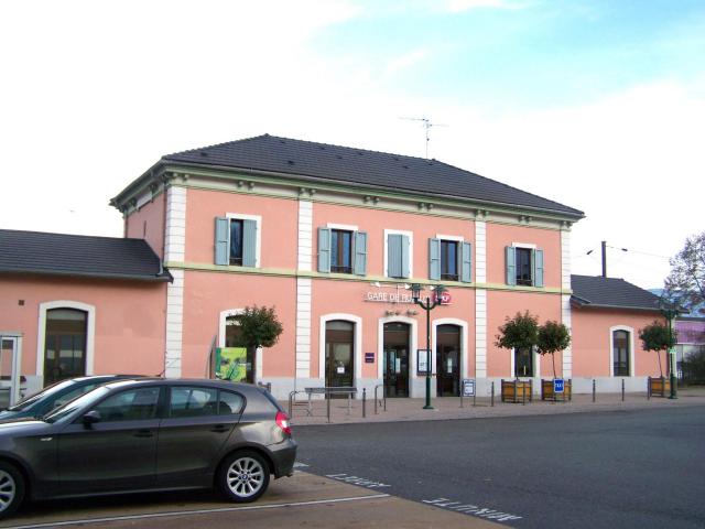 Bâtiment de la gare de Rumilly en Haute-Savoie.