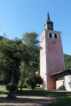 Clocher à bulbe de 1740 de l'église Saint-Maurice de Marignier