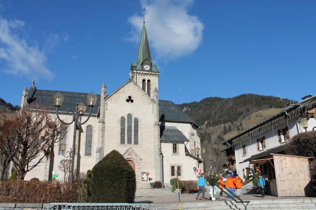 Profil de l'église Sainte-Marie-Madeleine de Praz-sur-Arly (Haute-Savoie)