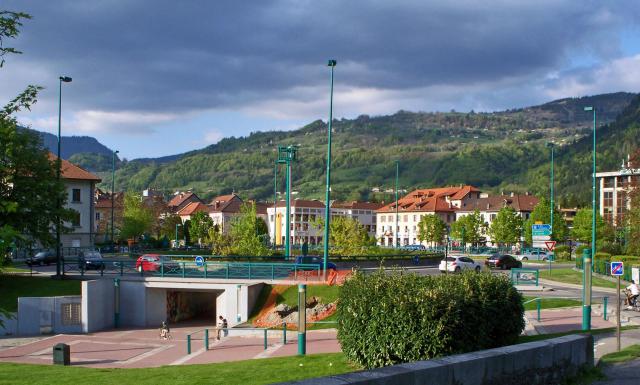Rond-point dans la ville