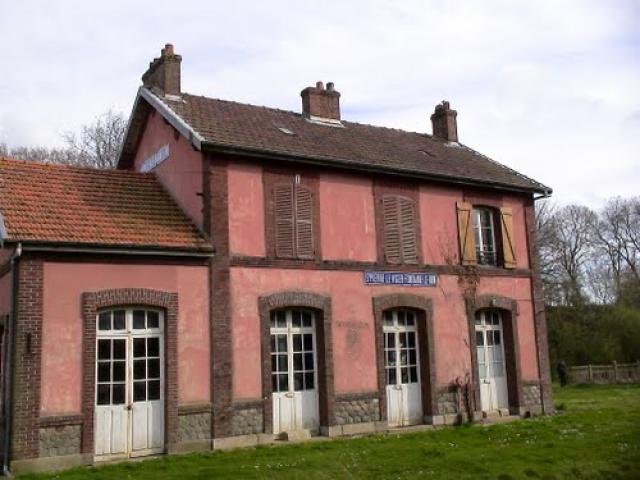 France: Saint Pierre le Viger - La gare -