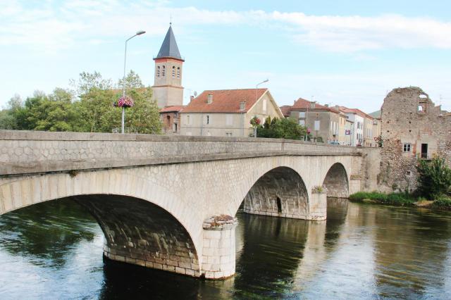 L'église et le pont de Varilhes