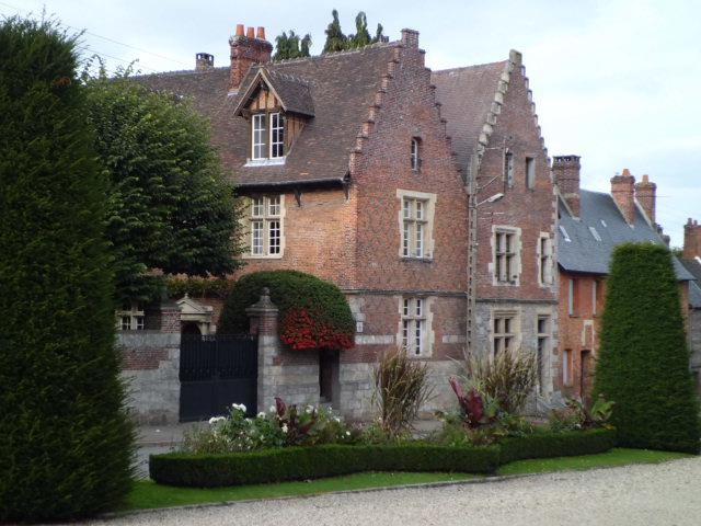 Flemish style at Arques-la-Bataille (Normandy)