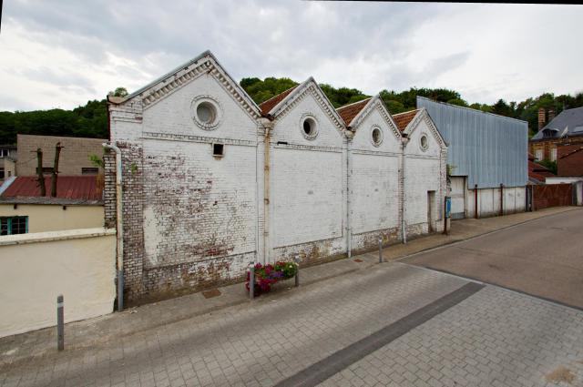 Bâtiment de l’ancienne usine Thirion-Lacassaigne rue de l’Église à Saint-Aubin-Épinay