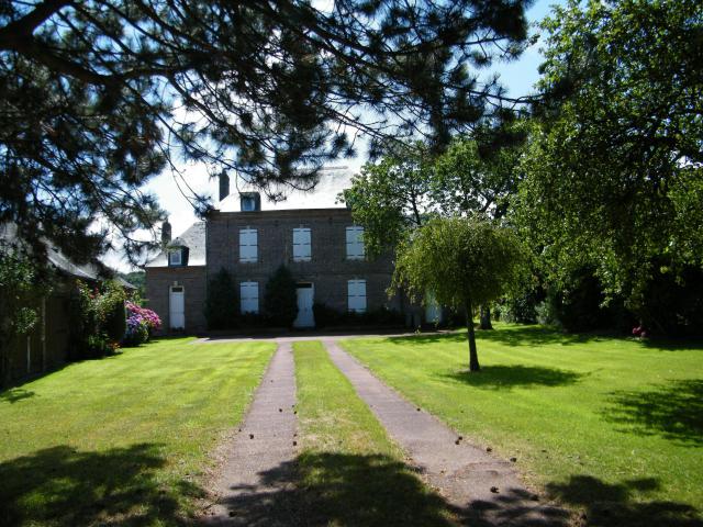 Avesnes-en-Val, Seine-Maritime, France, ancien presbytère.