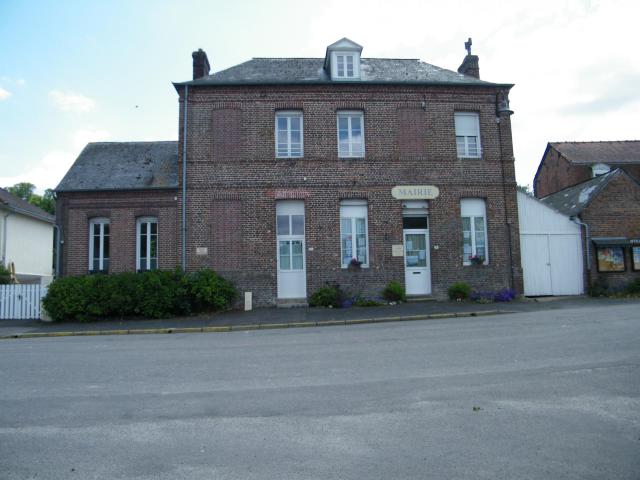 Mairie-école.