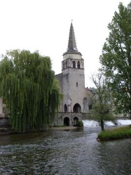 Église Saint-Girons à Saint-Girons, Ariège, France.