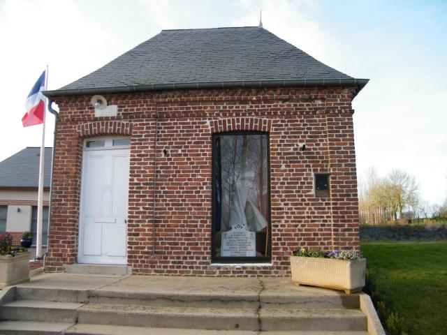 Ancienne mairie, hommage aux morts pour la patrie 1914-1918.