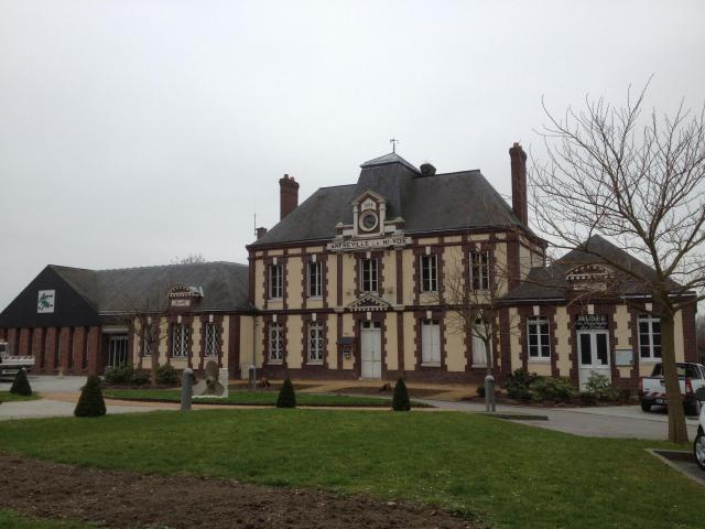 Mairie d'Amfreville-la-Mi-Voie.