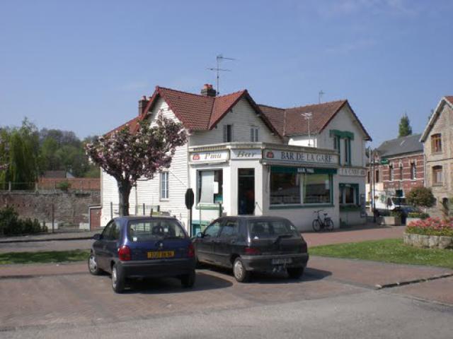 Car-Park and bar at the start of the greenway [Saine-Maritime Greenway Cyclepath near Dieppe]