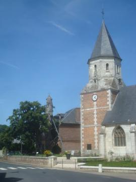 Chêne-chapelle et église d'Allouville-Bellefosse