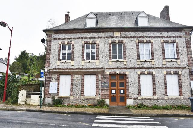 Mairie de Bec-de-Mortagne (76).