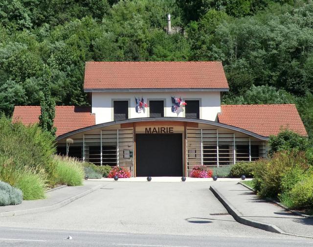 Mairie de Chazey-Bons.