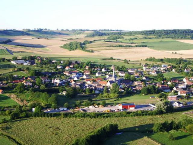Vue aérienne de Saint Vaast d'Equiqueville