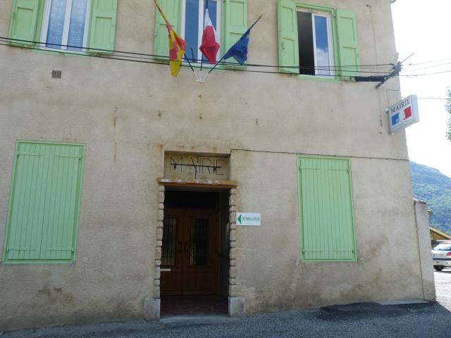 Mairie de Verdun, Ariège, France