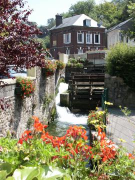 Roue moulin à eau