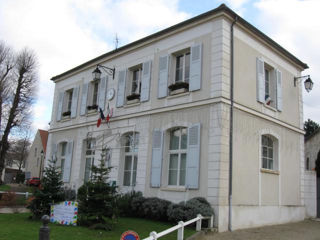 Mairie de Lesches. (Seine-et-Marne, région Île-de-France).