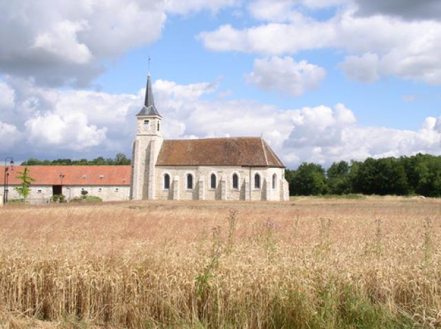 Pézarches L'église Saint Nicolas XII siècle