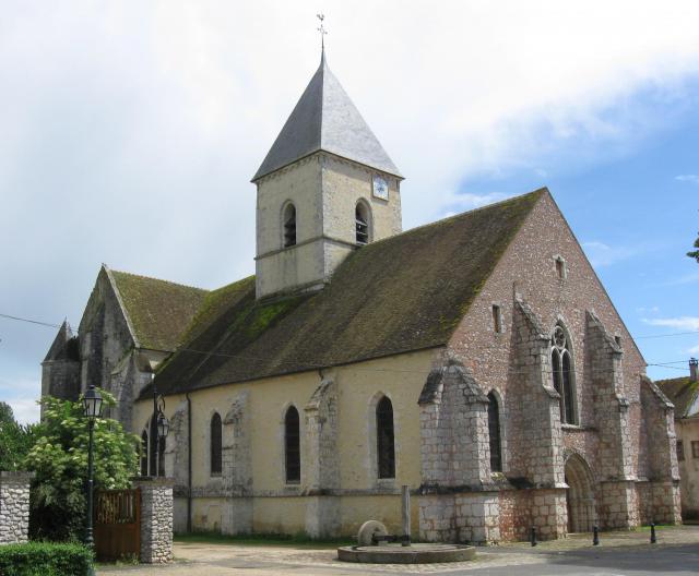 Église Saint-Denis de Beton-Bazoches. (Seine-et-Marne, région Île-de-France).