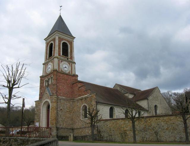Église Saint-Nicolas de Dhuisy. (Seine-et-Marne, région Île-de-France).