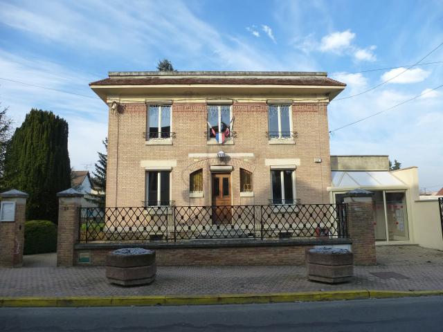 Mairie de Montry. (département de la Seine-et-Marne, région Île-de-France).