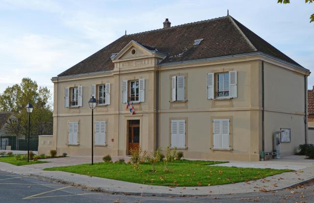 Mairie de Jaulnes, Seine-et-Marne, Ile de France, France