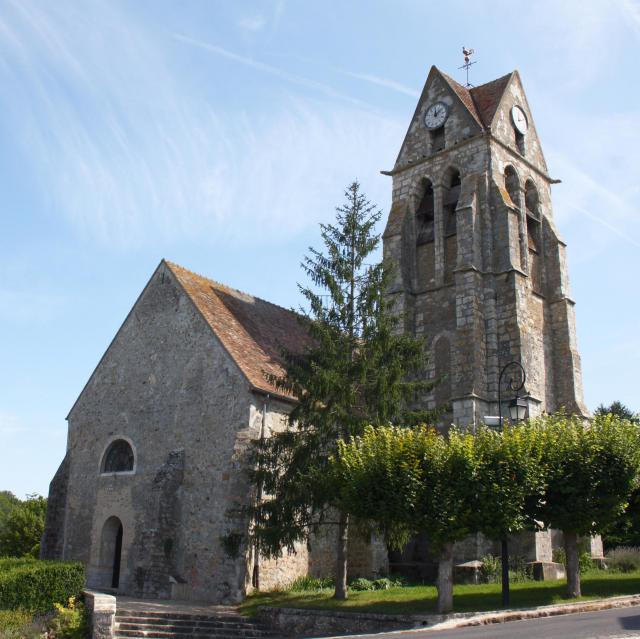 katholische Pfarrkirche St. Martin in Fontaine-le-Port im Département Seine-et-Marne (Île-de-France)