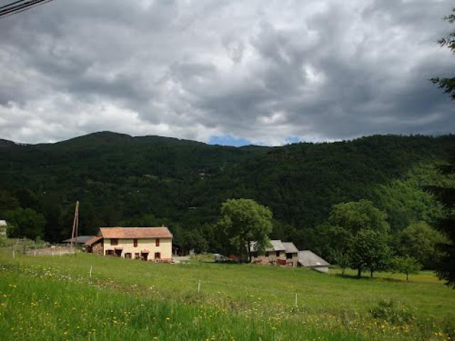 Bourgaille Chambres d'Hotes from across the valley