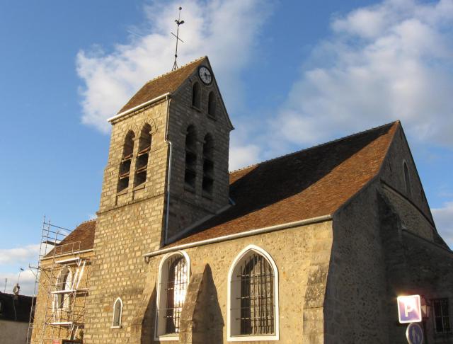 Église Saint-Germain-l'Auxerrois de Boissise-la-Bertrand. (Seine-et-Marne, région Île-de-France).