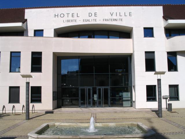 L'hôtel de ville de Champs-sur-Marne, Seine-et-Marne, France