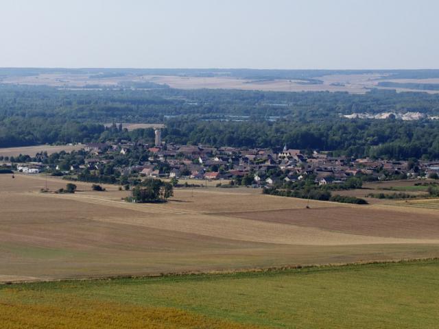 Le village de Bazoches-lès-Bray. (Seine-et-Marne, région Île-de-France).
