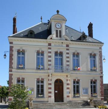 Rathaus von Crouy-sur-Ourcq, einer Gemeinde im Département Seine-et-Marne (Île-de-France)