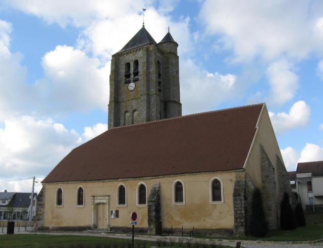 Église Saint-Lambert de Varennes-sur-Seine. (Seine-et-Marne, région Île-de-France).