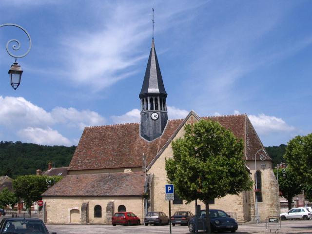 L'église Saint-Amand, à Thomery, Seine-et-Marne, France.