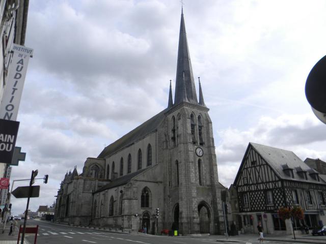 Eglise Saint-Jean-Baptiste de Nemours