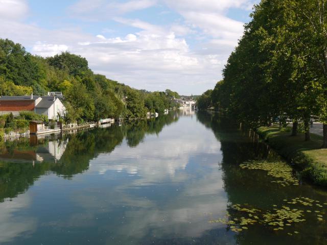 Le Loing à Nemours, Ile de France, France