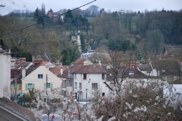 Rue de Chantrennes, Crécy-la-Chapelle (77) Seine et Marne - Ile de France // 157.30 - 83 //