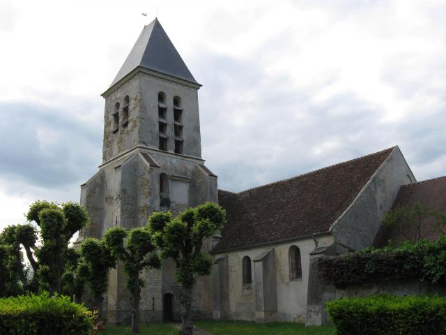 Église Saint-Donatien et Saint-Rogatien de Tancrou (département de la Seine-et-Marne, région Île-de-France).