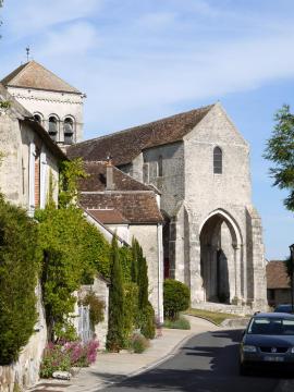 Église de Saint Loup de Naud, Seine et Marne, France, XI and XIIth Century
