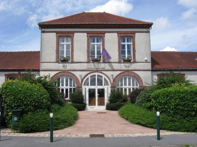 Mairie de Choisy-en-Brie. (Seine-et-Marne, région Île-de-France).