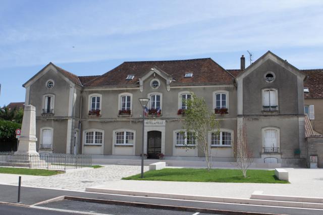 Mairie de Guignes / Guignes, Seine-et-Marne, France