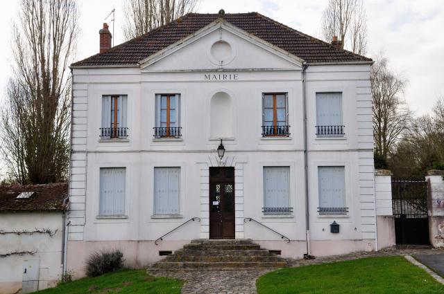 Mairie d'Aulnoy. (Seine-et-Marne, région Île-de-France).